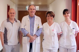 De gauche à droite : Jérôme De Bast, Dr Grégoire Girod, Nathalie Rouillard et Audrey Tillet